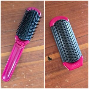 Avon Vintage Folding Travel Purse Hair Brush Pink